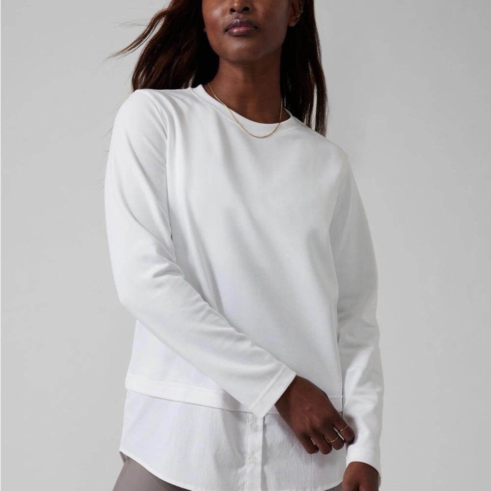 Athleta Gallery elegant White Long Sleeve Top